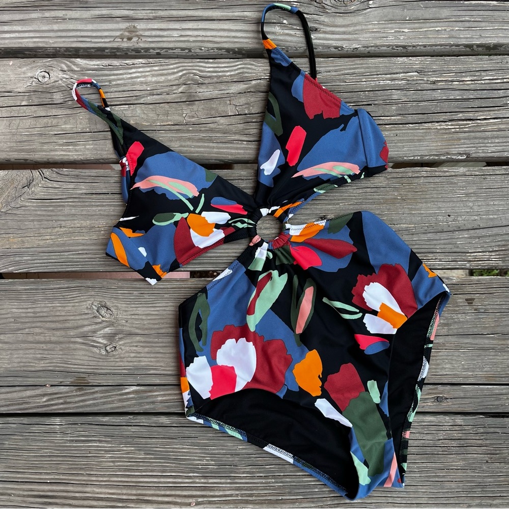 Bar III One Piece Swimsuit Cut Out Luxury Size Small